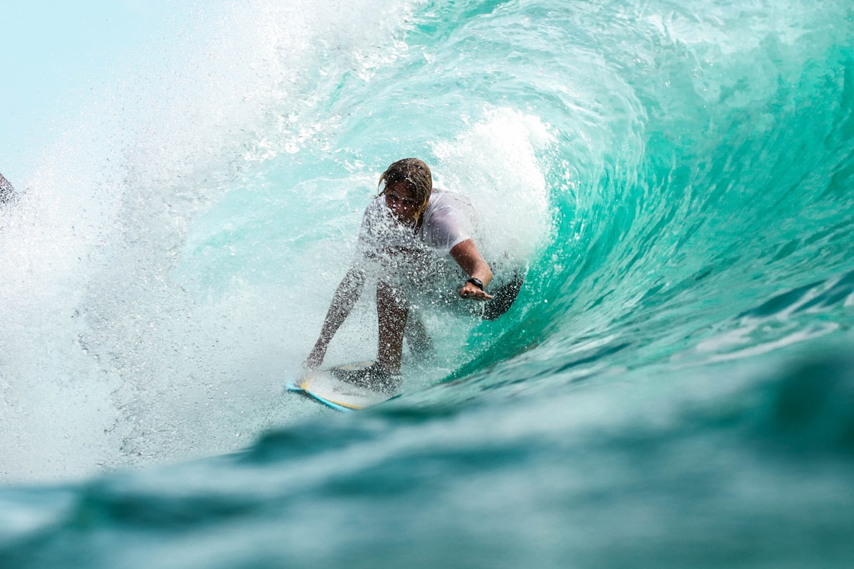 Huntington Beach Surf City USA: Guide to California Surfing Capital